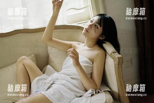 17吃瓜 来吧!17吃瓜的传送门带你直达蜜桃的黑料时刻!
