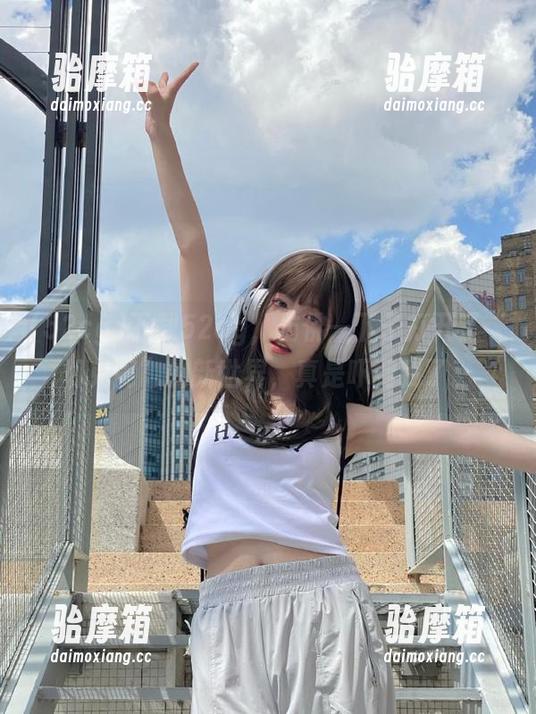 下载52cg，仿佛一下子打开了“切克闹”的新世界，真是吓到我了。