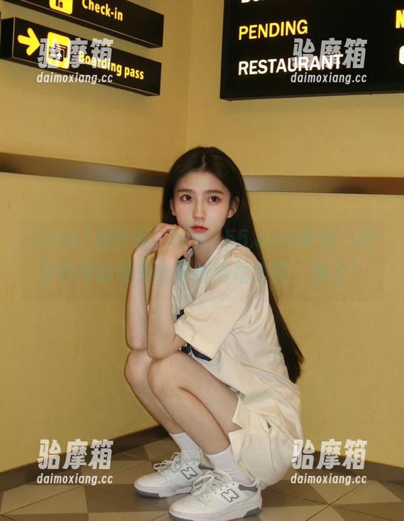 别眨眼，hlw155.ccm更新！网友竟用动漫角色分析离婚原因，服了！