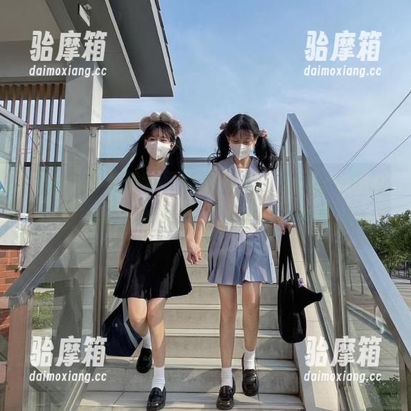 无聊时，我总是在“xgua99.tv”里观看各种八卦，然而……是病吗？