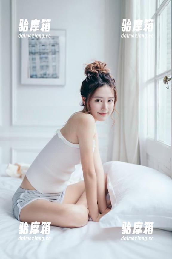 九一吃瓜 九一吃瓜网站视频里,那个翻滚的小猫还是我内心的归属,生活啊,你也太温柔了吧?