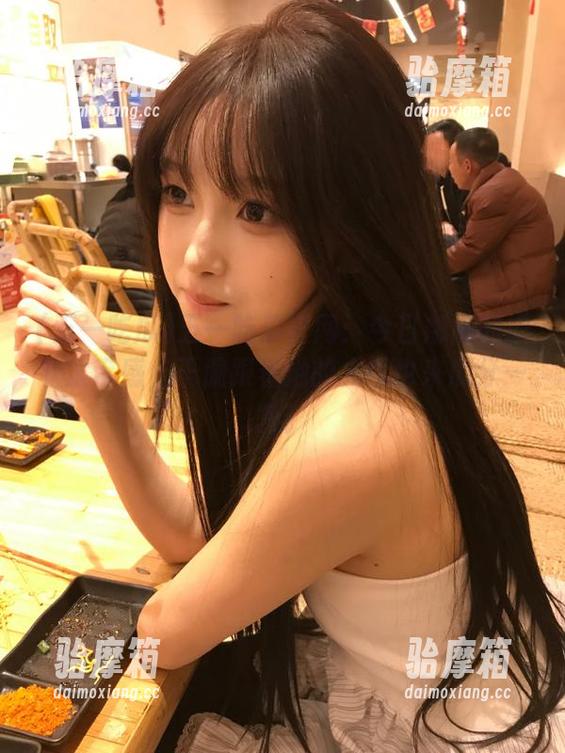 五一吃瓜 五一吃瓜官网:今日娜娜的细节太带感,干脆跟着她的人气也来瓜分一角!