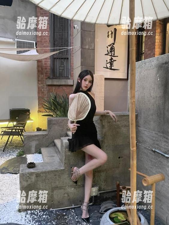 吃瓜网 吃瓜网发布新鲜出炉的大瓜,吃着吃着感觉自己都被卷入其中了。