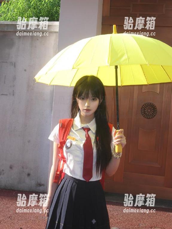 我爱五一吃瓜王 想看“我爱五一吃瓜王”里的传送门?小心一不小心就踩到瓜壳!