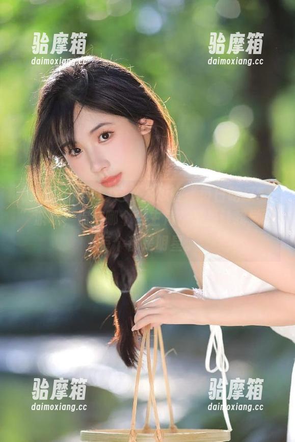 每日吃瓜51 这么多瓜在“每日吃瓜51”淤积,你挑哪个当主角?愣是让我觉得每个都是明星。