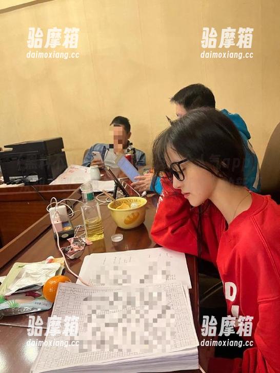 黑料不打烊这个人气app，从知乎到掌心，下载的地址就是你的新愿望！