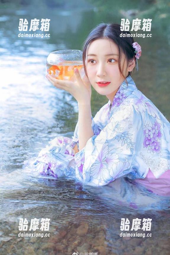 黑料不打烊 “zzttt黑料不打烊”更新,今日份的瓜甜到掉牙,真是让人忍不住想多默念几遍。