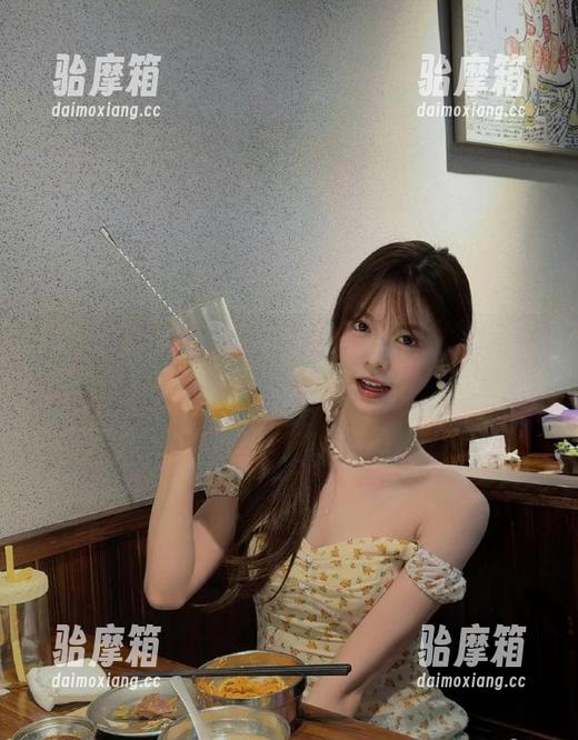 来自“黑料冲哥”的爆料，烧烤店老板的故事原来越烧了