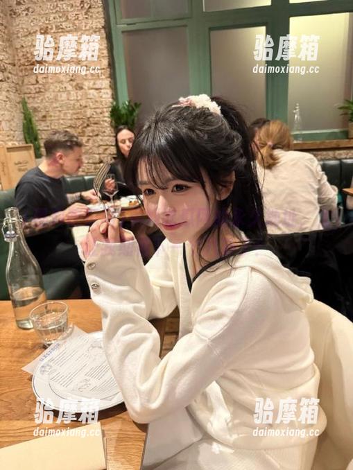 黑料吃瓜网 黑料吃瓜网的永久地址,太让我期待下一个八卦了!